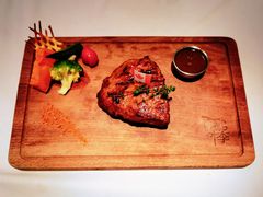 厚烧澳洲3A谷饲纽斯顿牛排-阿妮叶李(光谷世界城店)