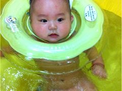 -亲亲天使婴儿游泳馆(堡镇店)