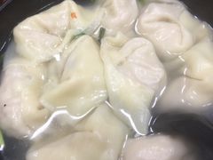 三鲜大馄饨-万寿斋(山阴路店)
