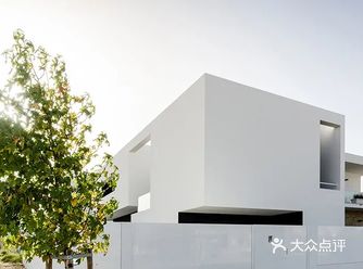 270m²纯白豪宅，打造简约经典