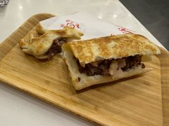 小毛驴火烧-高玛纳驴肉火烧(一世界店)