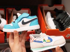 -观澜湖新城运动奥莱区