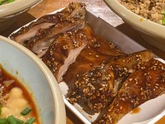 -爆炸头阿姨小四川正宗川味小吃(无任何分店)