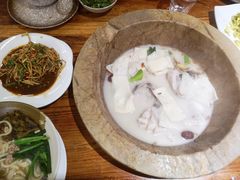 -滇香肴·云南菜蒸汽石锅鱼(云南北路店)