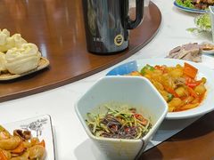 -三江源美食城