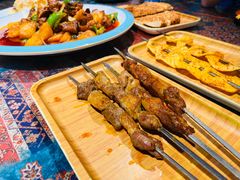 -乡村馕坑肉·烧烤·新疆菜·本地人更爱吃(阿勒泰首店)