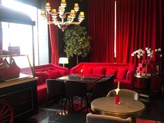 -Salon de The de Joel Robuchon(外滩18号店)