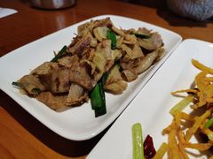 腊肉炒豆丝-莲餐厅·湖北菜·藕汤老手艺(愚园路店)