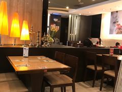 大堂-必胜客(百联又一城店)