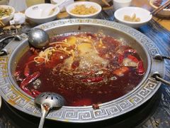 -杨肥肠火锅大排档(火车站花园店)