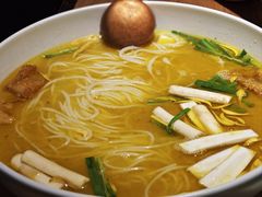 蒙自过桥米线-雲說·花(西宸天街店)