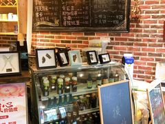 -初见咖啡(青大路店)