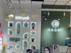 -GOOMI久米眼镜·蔡司·依视路·明月官方授权店(龙德紫金店)