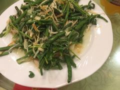 -鹤乡东北菜(崮山路店)