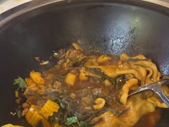 -人民公社铁锅炖·东北菜(卫国道店)
