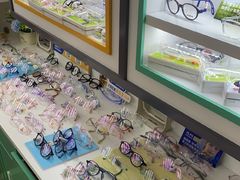 -美空眼镜·星趣控·新乐学·控优点合作店(周浦万达店)