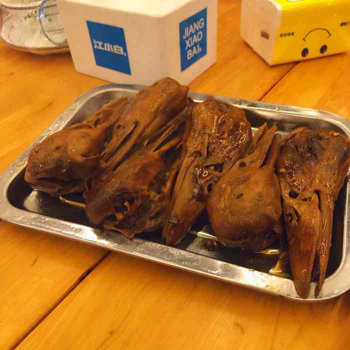 伟伟鸭脑壳(文庙街店)-"在老家第一次去吃伟伟鸭脑壳,因为在成都特.