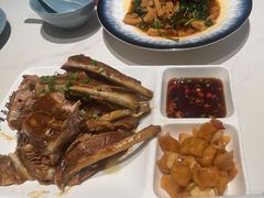 -老周家酱卤猪蹄私房菜(克拉玛依西街店)
