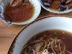 吃了大半碗面的局部-朱洪元苏式面馆(绿宝广场店)