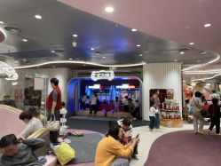 -奈尔宝·国风主题儿童乐园·亲子餐厅(豫园商城店)
