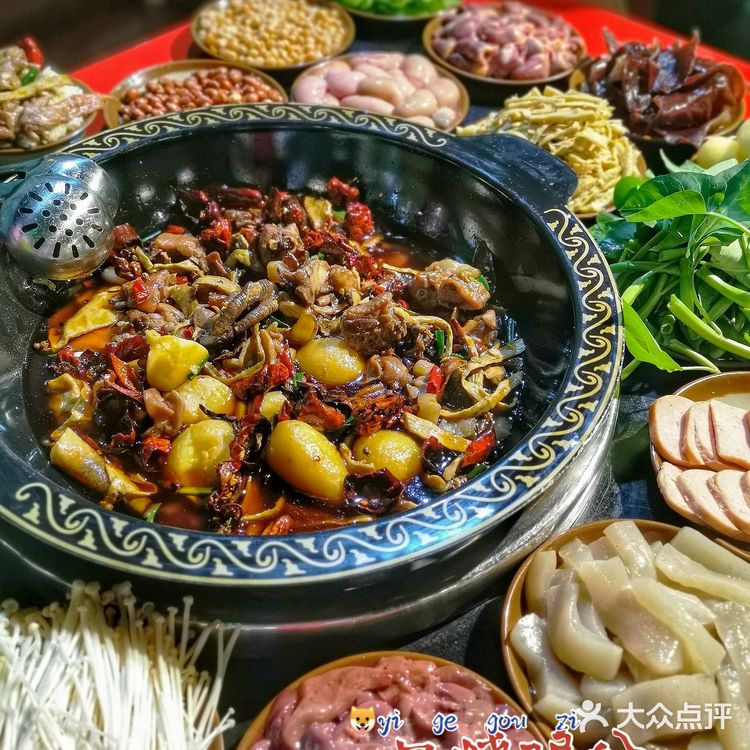 重庆美食[胜利]｜一只烧鸡公🐔吃跑山鸡本味，又香又糯好好吃😋