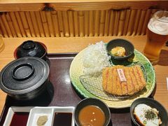-牛カツ京都勝牛(河原町蛸薬師店)
