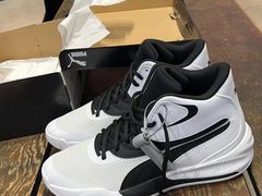-PUMA品牌自营折扣店(苏州比斯特购物村店)