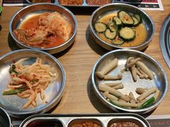 -青瓦炭韩潮烤肉(花园道店)