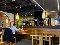 -呷哺呷哺(松北万象汇店)