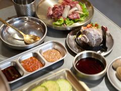 -围炉肉舍丹东海鲜烤肉·烤活鳗(步行街店)