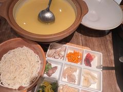 -云海肴·汽锅鸡·云南菜(浦江欢乐颂店)