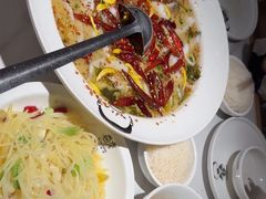 -江渔儿酸菜鱼(万科东荟城店)
