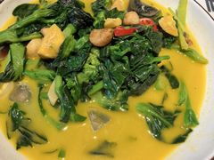 -八府香鸭·啫啫煲(华山路店)