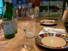 -SISTERS BAR RESTAURANT川意酒馆(嘉善老市H楼店)