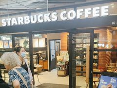 -星巴克(上海虹桥新天地二店)