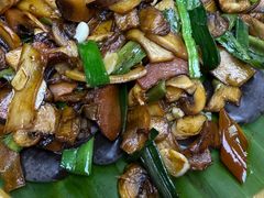 -云海肴·汽锅鸡·云南菜(天山百盛优客店)