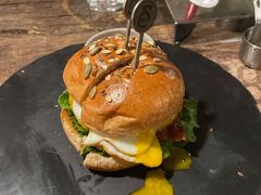 -HIGH FIVE哈福手工汉堡(桂林路店)