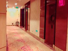 -东方之珠洗浴休闲广场(大港店)