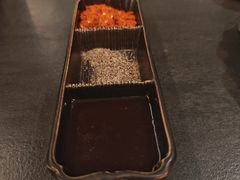 -铭牛烧肉·和牛海鲜自助(高新月牙湖店)