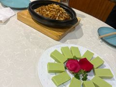 -车之谷·汽车文化主题餐厅(汽开店)