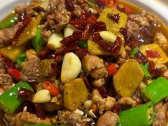 口味兔-六弟特色小馆(人民新村店)