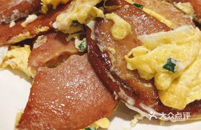Canned Meat and Egg Pan-fry