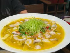 -山城外·非遗酸菜鱼(盛龙广场店)