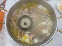 -朴小妹人参鸡汤火锅(长白山万达店)