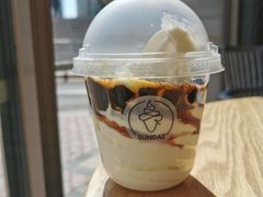 冲绳黑砖圣代-肯德基(鲁迅路店)