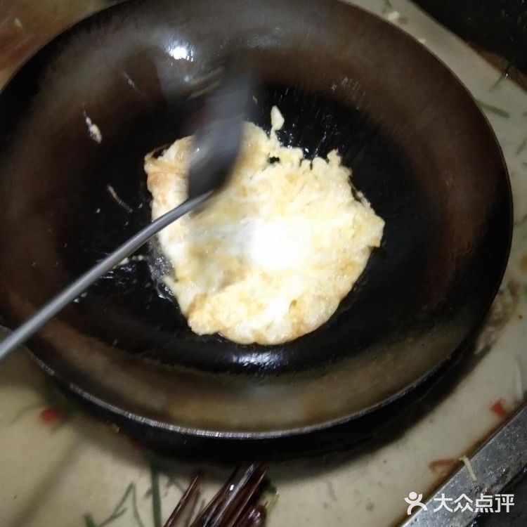 青椒炒鸡蛋.简单快捷又好吃!