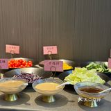 海味满桌真满足