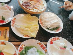 -井格重庆火锅(临平银泰城店)