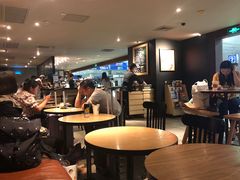 -星巴克(浦东机场T2到达店)