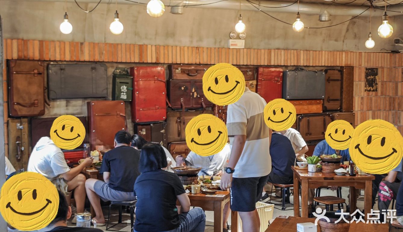 生活没那么复杂，一片江景➕一锅牛杂😆  